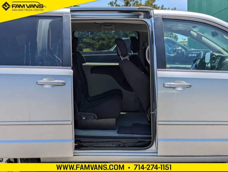 2011 Dodge Grand Caravan Crew