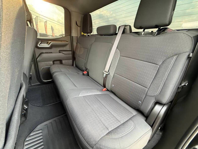 2023 GMC Sierra 1500 SLE