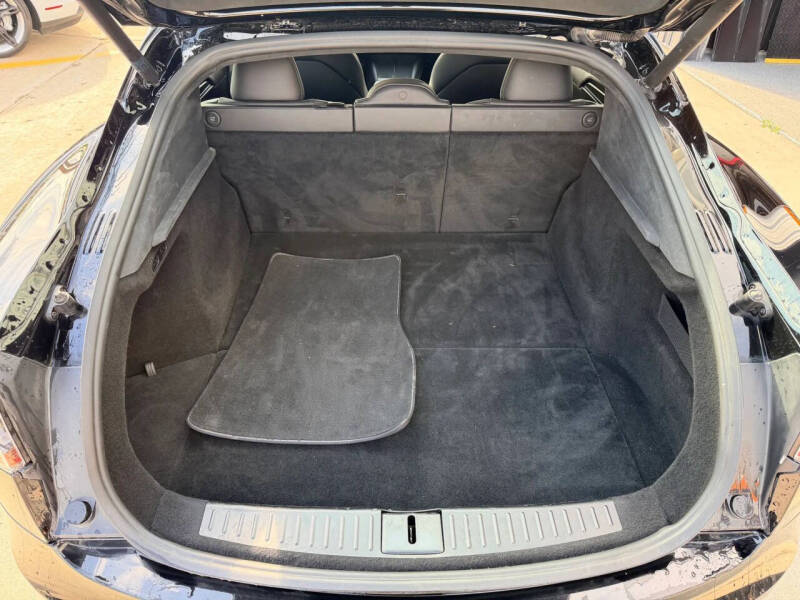 2021 Tesla Model S Plaid