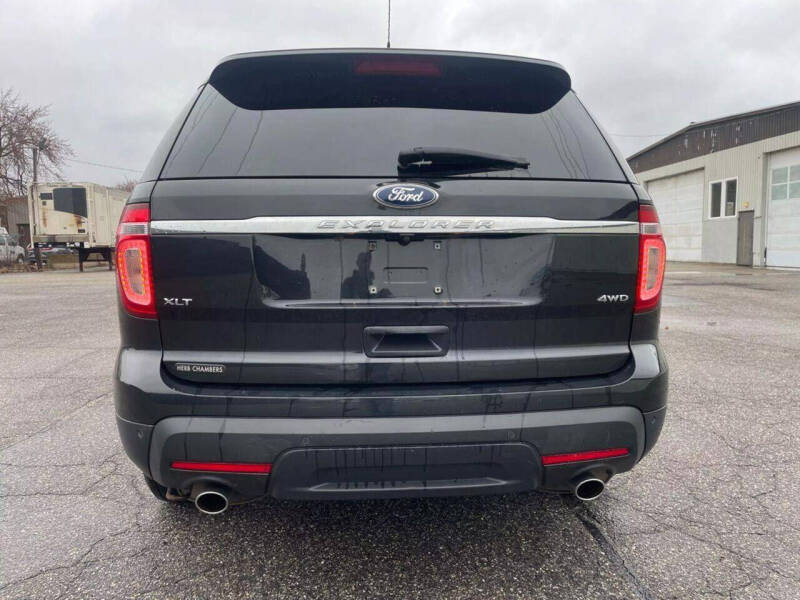 2013 Ford Explorer XLT photo 5