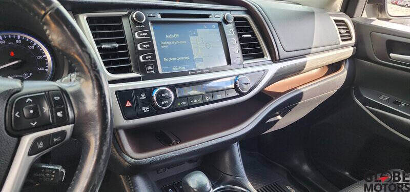 2017 Toyota Highlander Limited Platinum