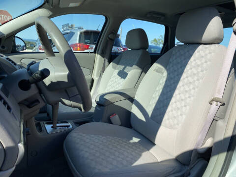 2005 Chevrolet Malibu Maxx LS