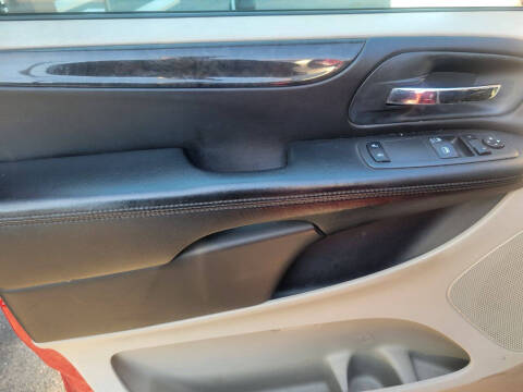 2013 Dodge Grand Caravan SE