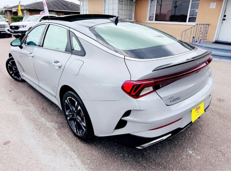 2022 Kia K5