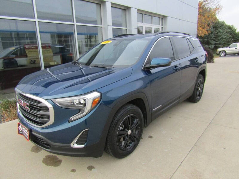 Used 2020 GMC Terrain SLE with VIN 3GKALTEV7LL332563 for sale in Jackson, Minnesota