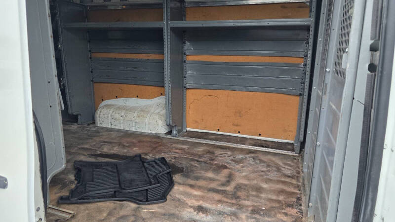 2015 Nissan NV 3500 HD SL