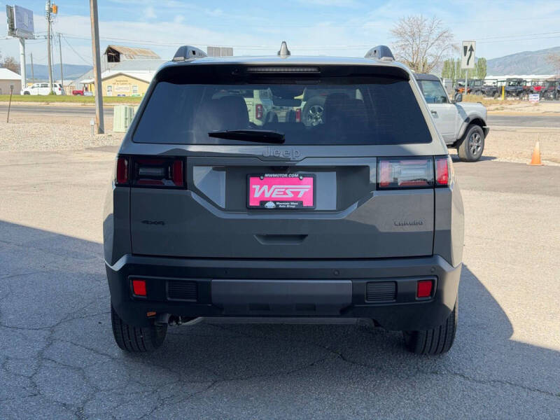 2026 Jeep Cherokee Laredo