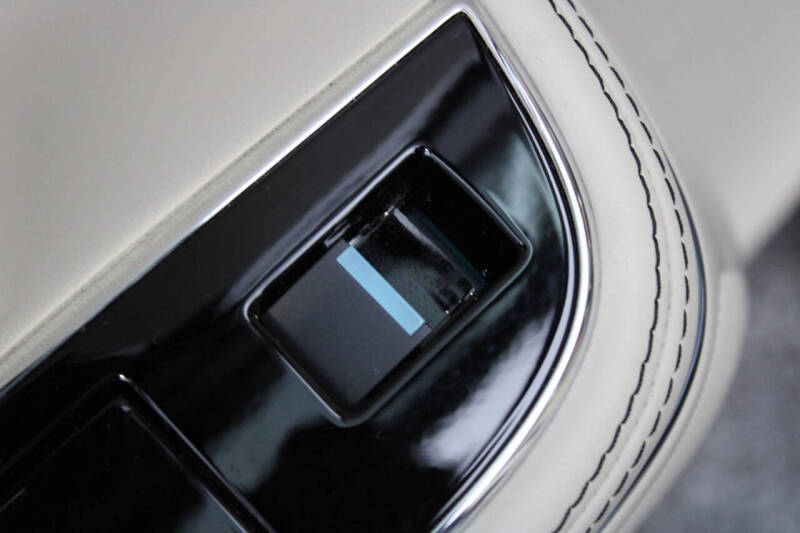 2019 Jaguar XJL Portfolio