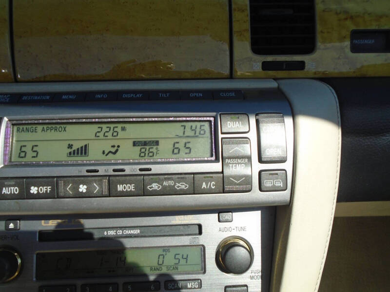 2003 Lexus SC 430