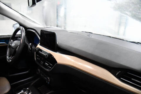 2021 Ford Escape Titanium