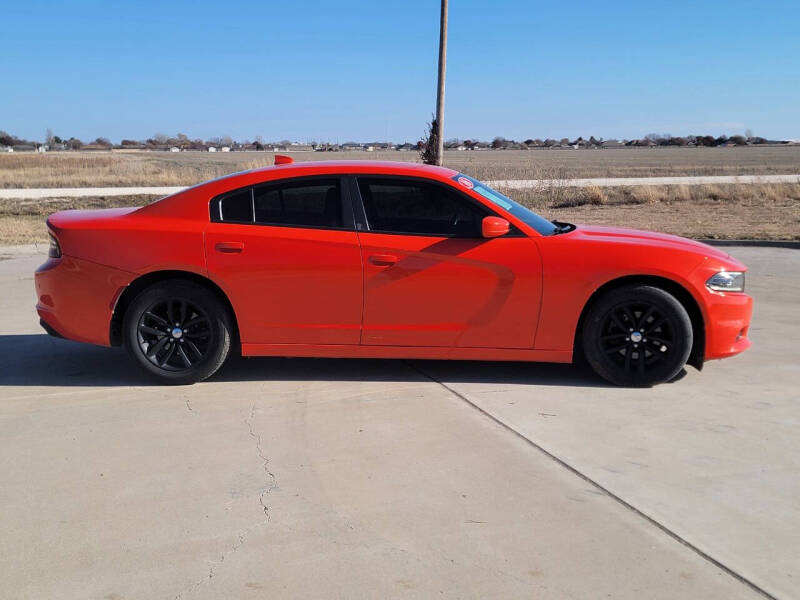 2016 Dodge Charger null photo 3