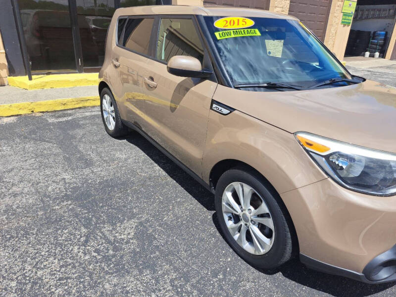 2015 Kia Soul +