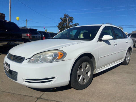 2011 Chevrolet Impala for sale at Corridor Motors in Cedar Rapids IA