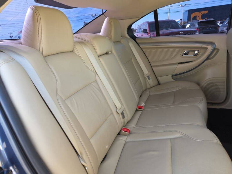 2019 Ford Taurus SEL