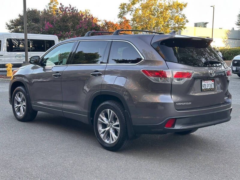 2016 Toyota Highlander LE Plus