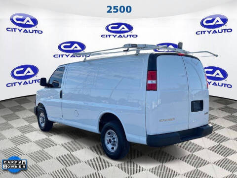 2023 GMC Savana 2500