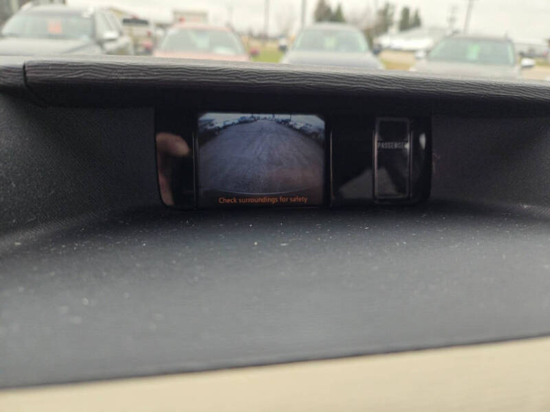 2013 Toyota Sienna LE 7-Passenger