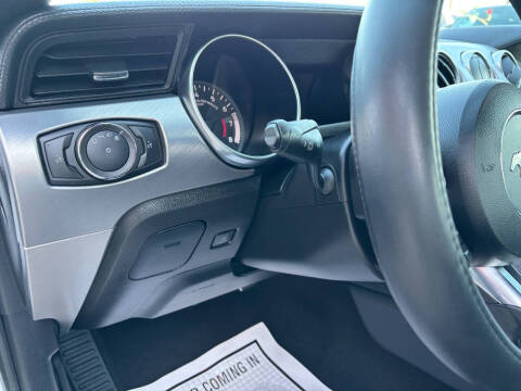 2022 Ford Mustang EcoBoost Premium