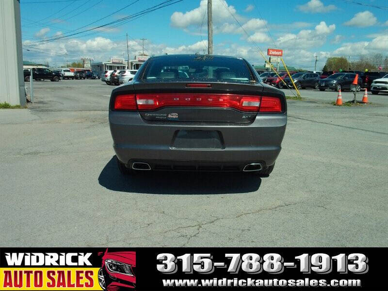 2014 Dodge Charger SXT Plus