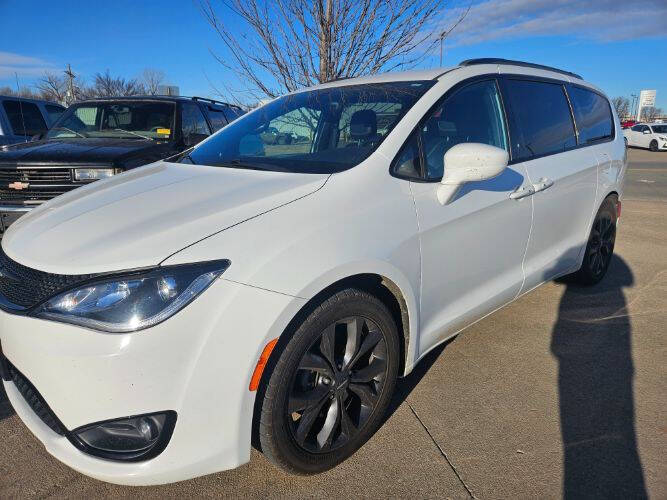 2018 Chrysler Pacifica Touring L Plus