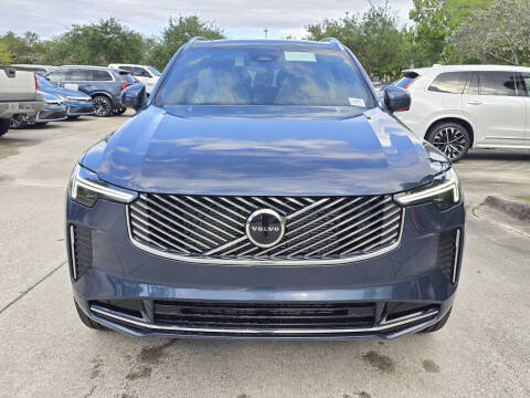 2025 Volvo XC90 B6 Core Bright Theme