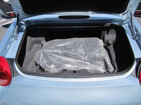 2004 Ford Thunderbird Deluxe