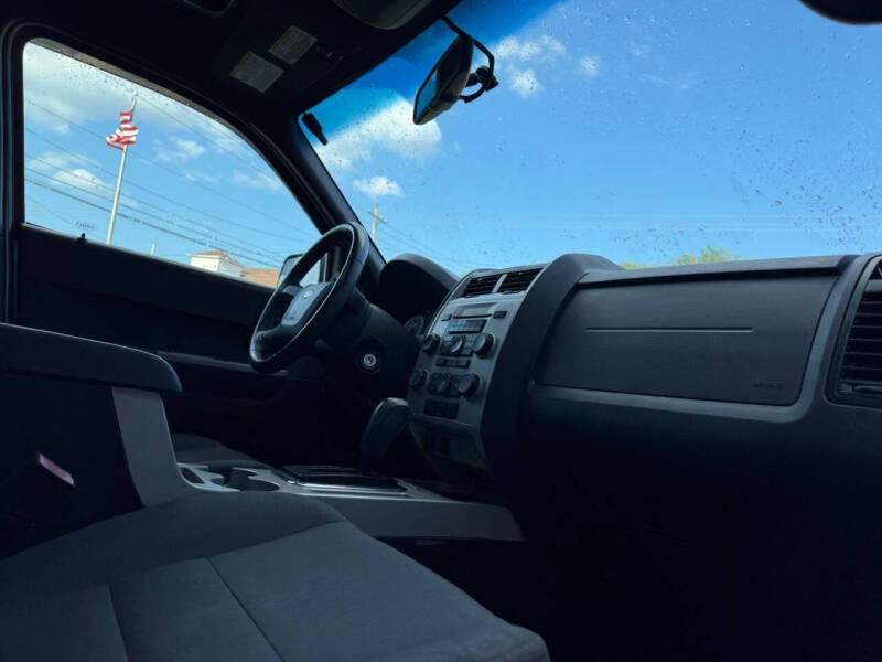 2011 Ford Escape XLT