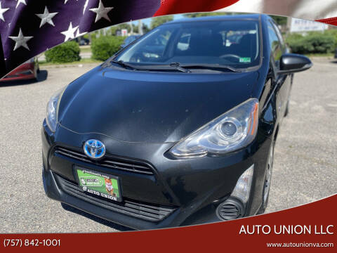 2015 Toyota Prius c Three