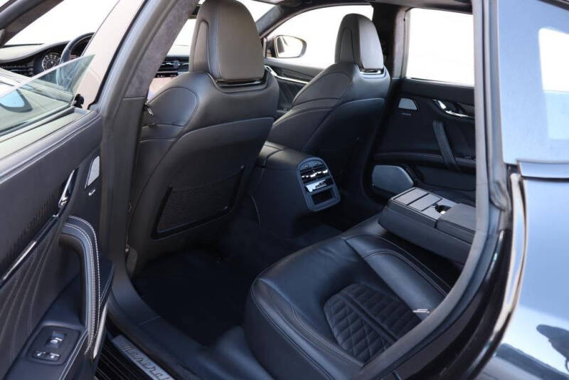 2022 Maserati Quattroporte Modena