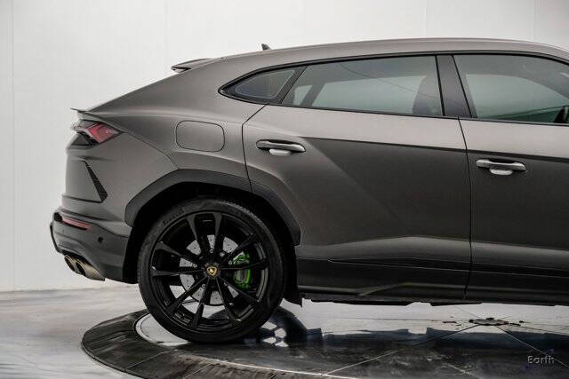 2022 Lamborghini Urus