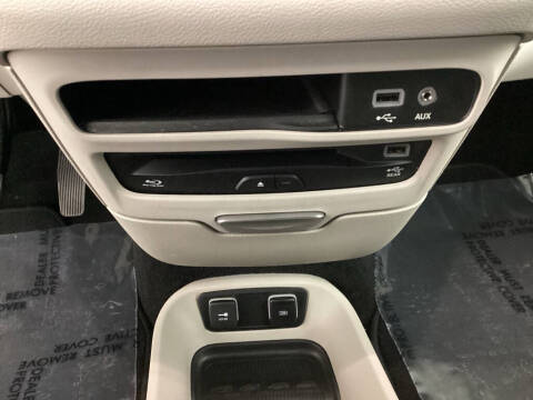 2019 Chrysler Pacifica Touring L Plus