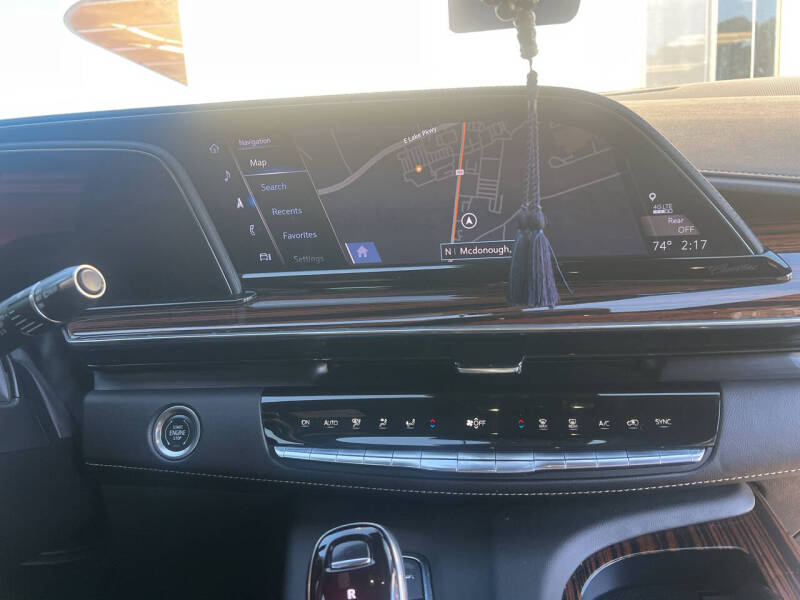 2022 Cadillac Escalade ESV Premium Luxury