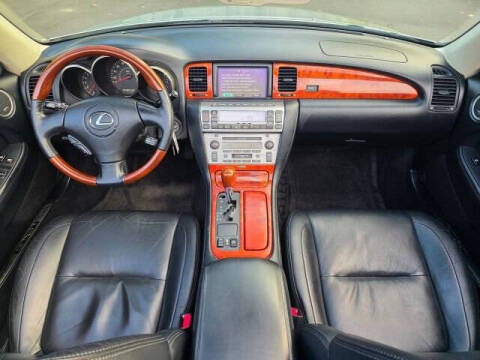 2004 Lexus SC 430