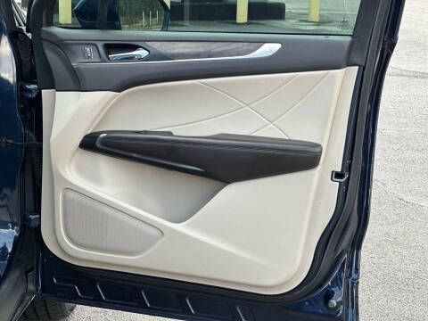 2017 Lincoln MKC Reserve