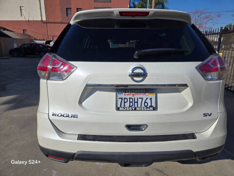 2016 Nissan Rogue SV