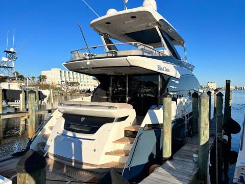 2020 Fairline Squadron