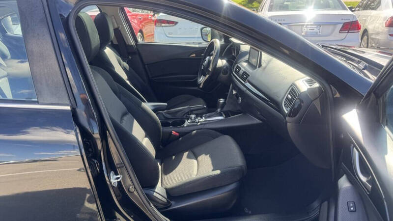 2016 Mazda MAZDA3