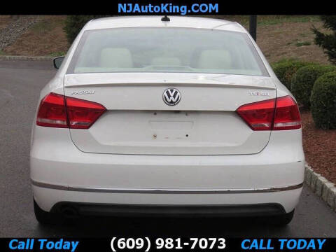 2014 Volkswagen Passat 1.8T SEL Premium PZEV