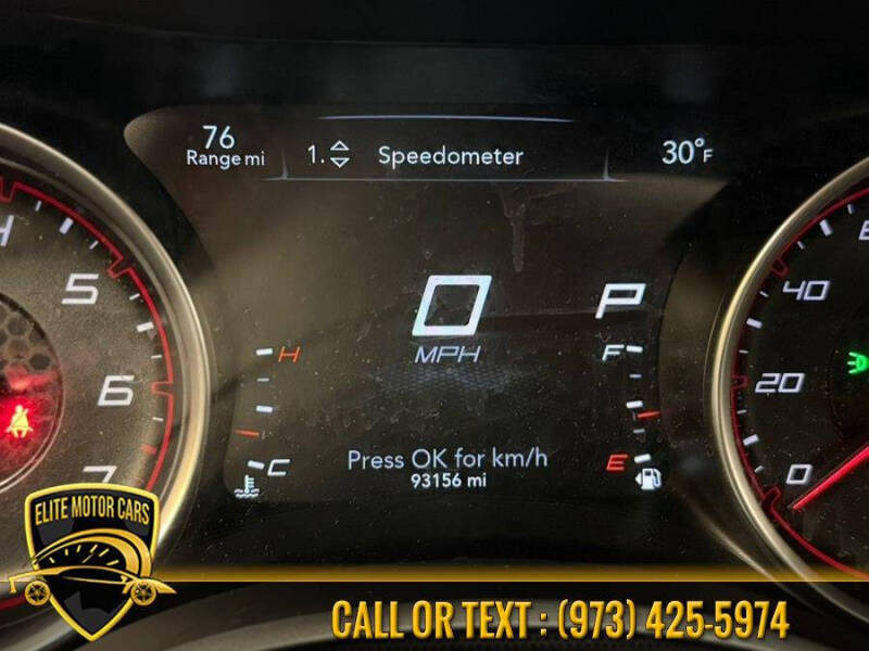 2017 Dodge Charger SXT