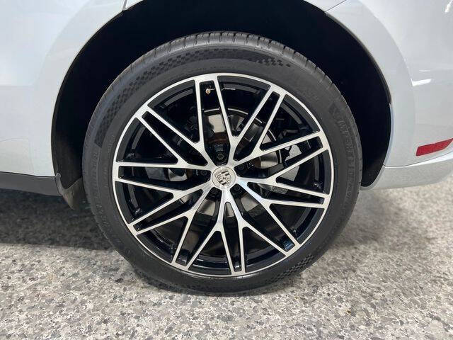 2023 Porsche Macan