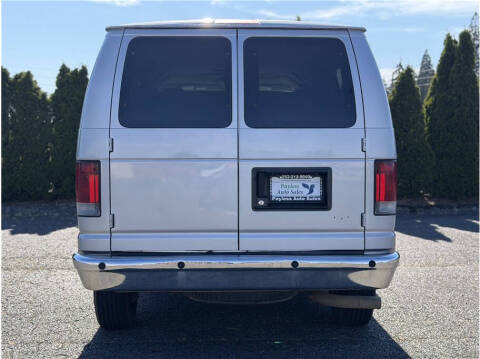 2013 Ford E-Series E-350 SD XLT