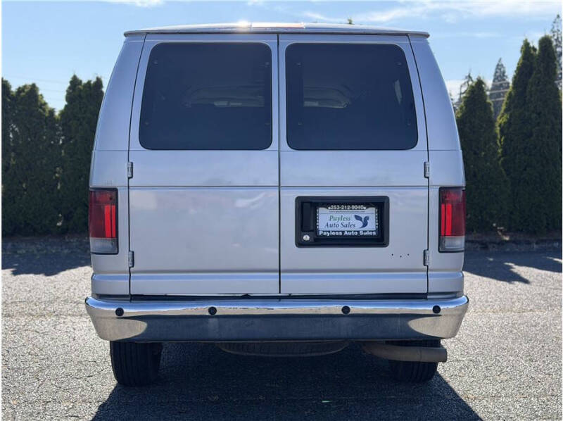 2013 Ford E-Series E-350 SD XLT
