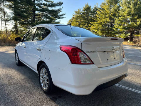2018 Nissan Versa