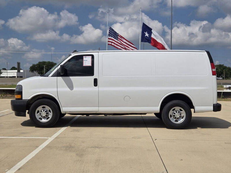 2021 Chevrolet Express 2500