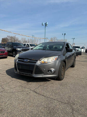 2012 Ford Focus for sale at R&R Car Company in Mount Clemens MI
