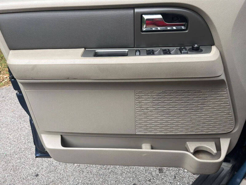 2010 Ford Expedition XLT