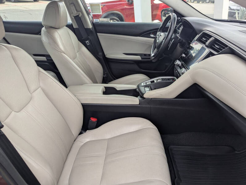 2019 Honda Insight Touring