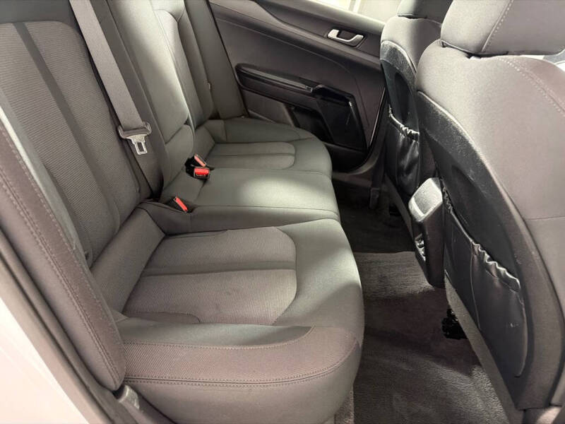 2022 Kia K5