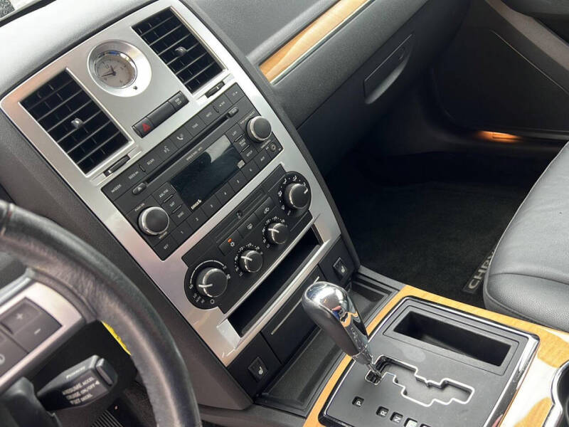 2008 Chrysler 300 Limited