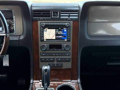 2014 Lincoln Navigator